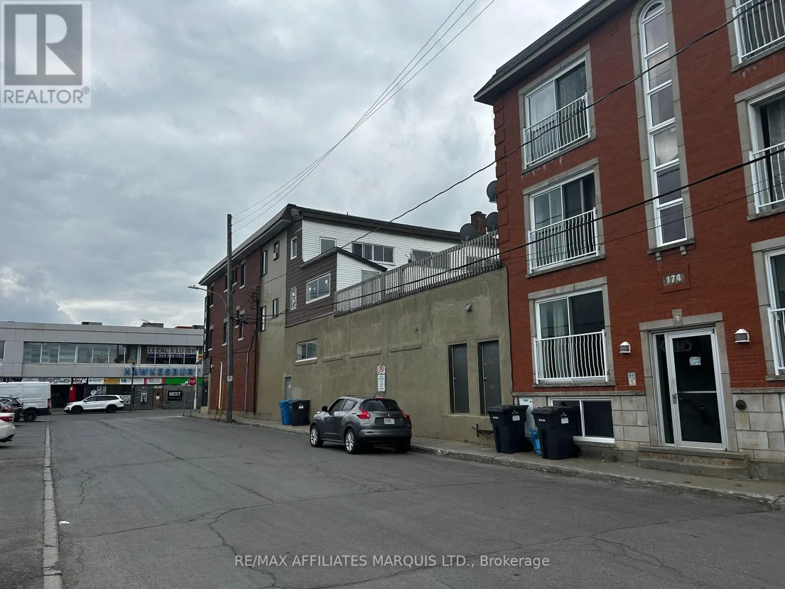 253 MAIN ST STREET E