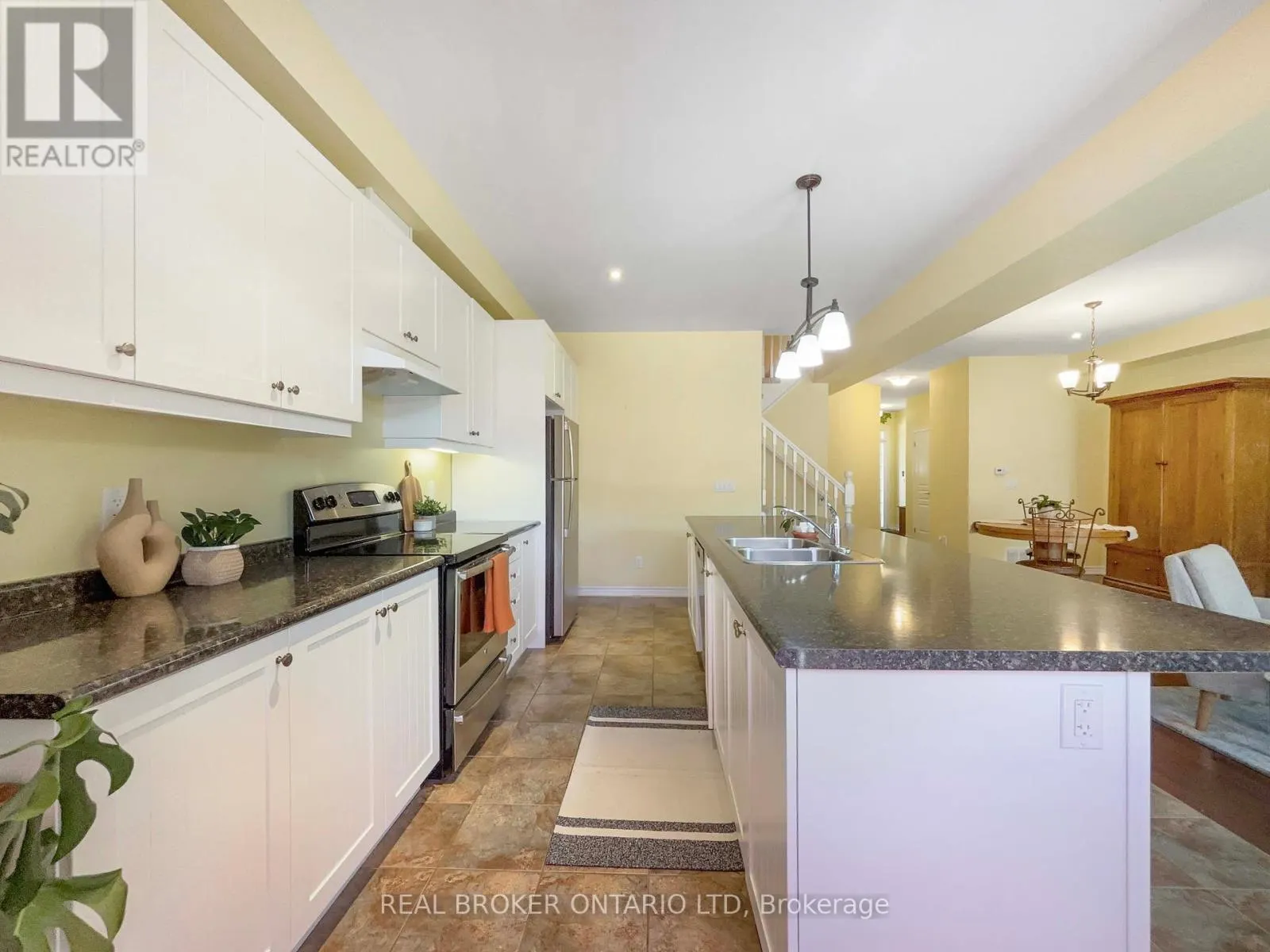 08 - 80 WILLOW STREET, #08