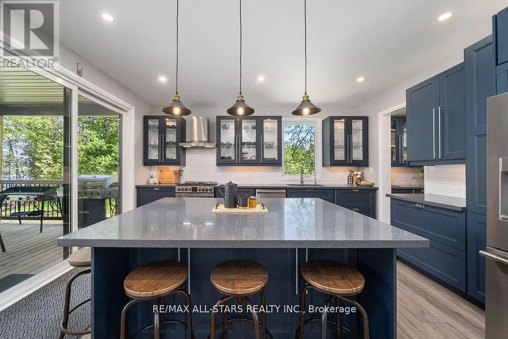 15 BERRY LANE