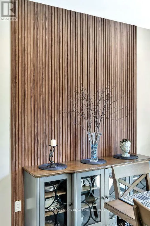15 BERRY LANE