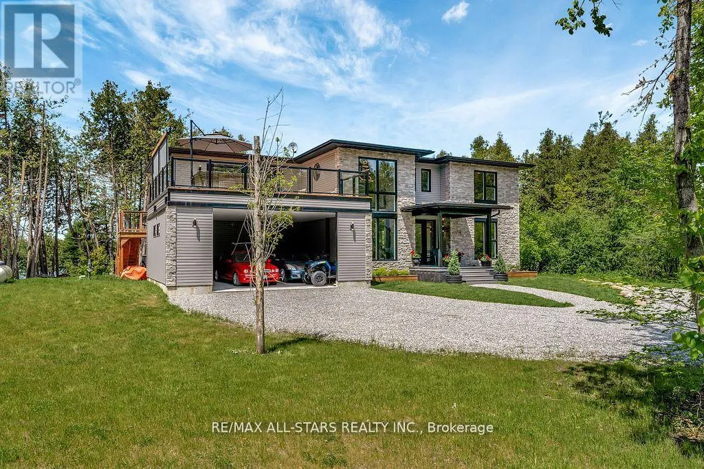 15 BERRY LANE