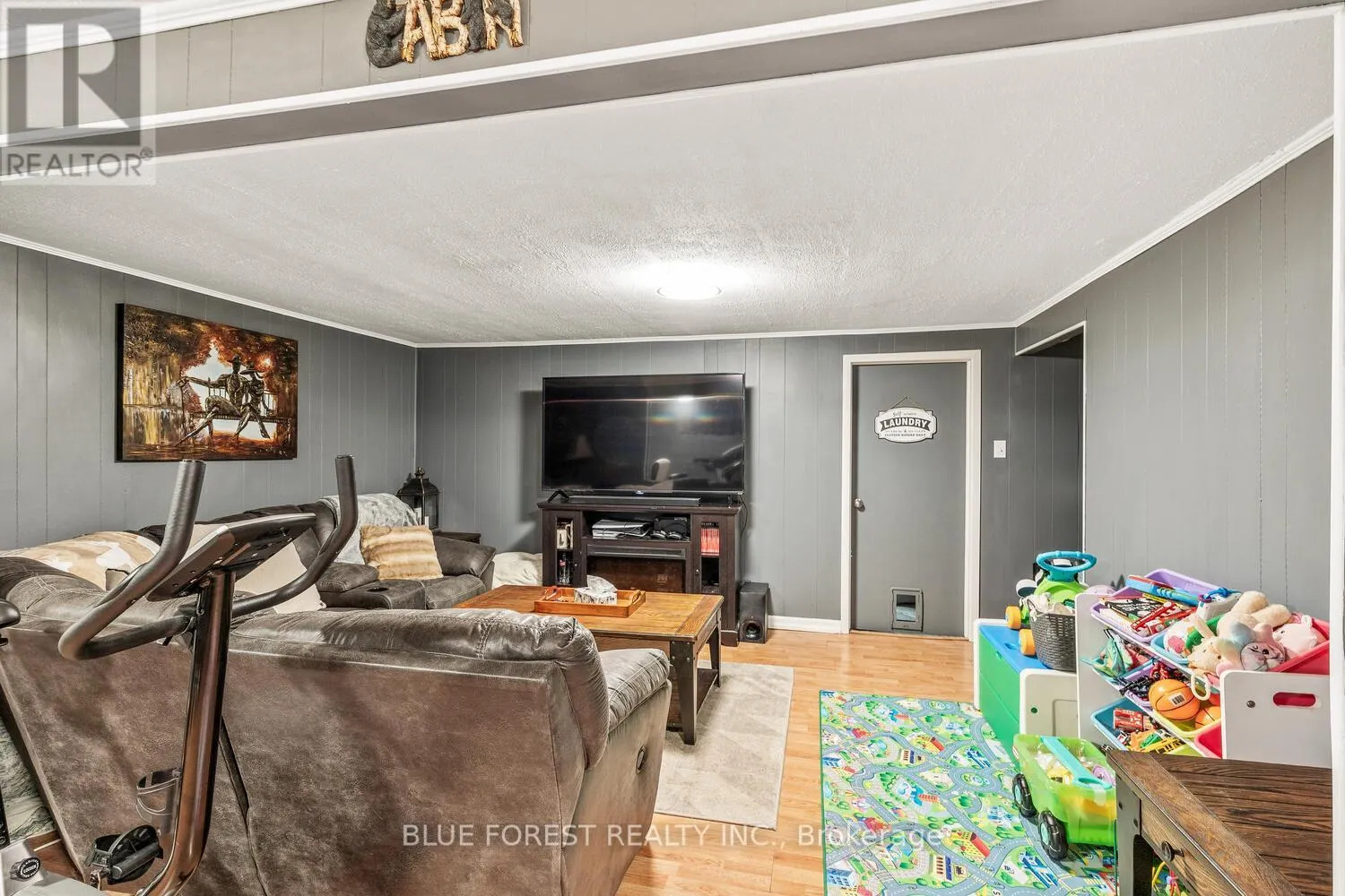 11 - 460 SOUTHDALE ROAD E, #11