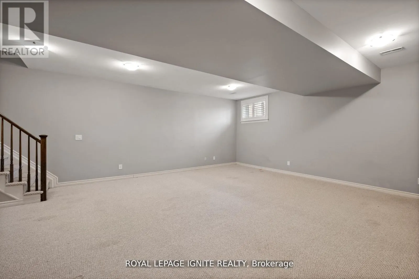 866 RIVERVIEW WAY