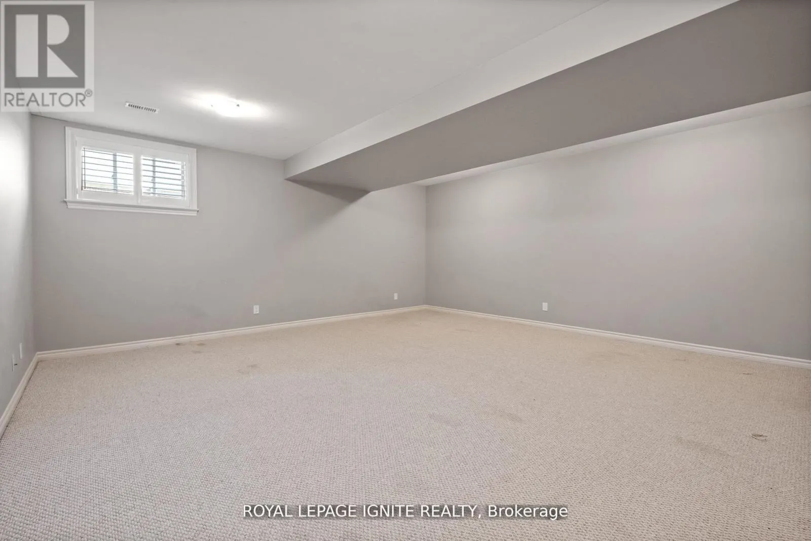 866 RIVERVIEW WAY