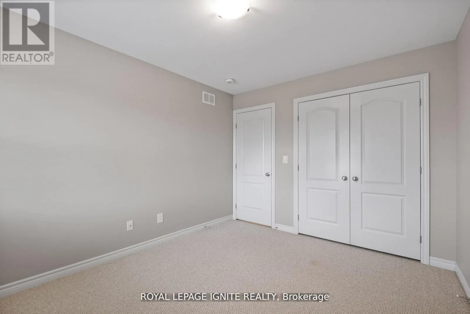 866 RIVERVIEW WAY
