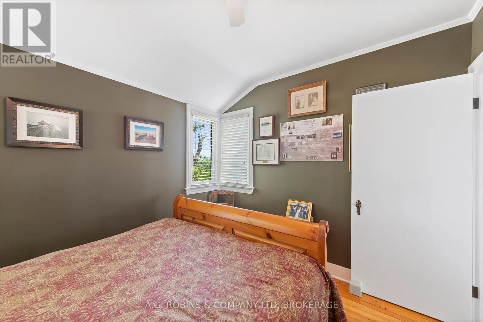 10773 LAKESHORE ROAD