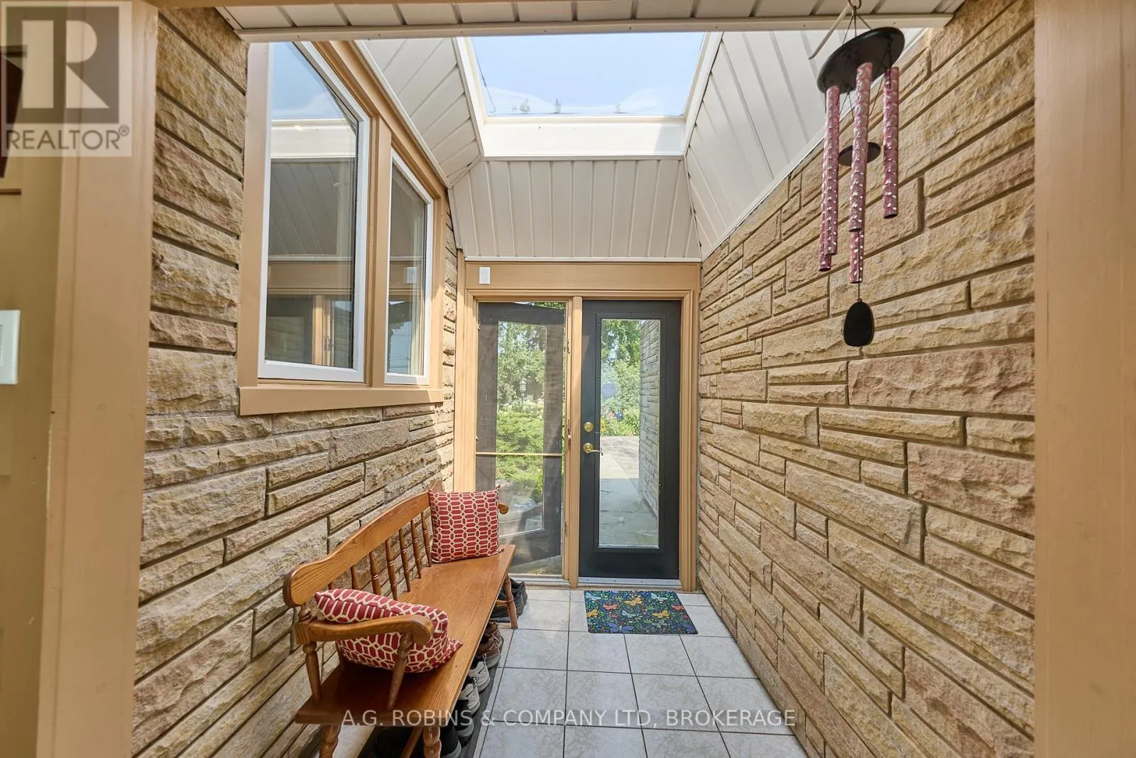 10773 LAKESHORE ROAD