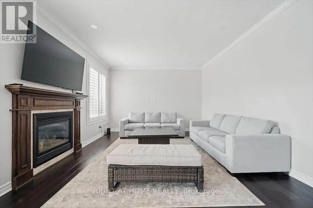 228 WILDCLIFF WAY