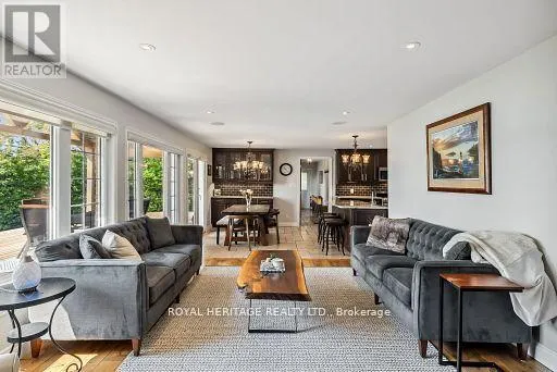 747 ALEXANDER DRIVE
