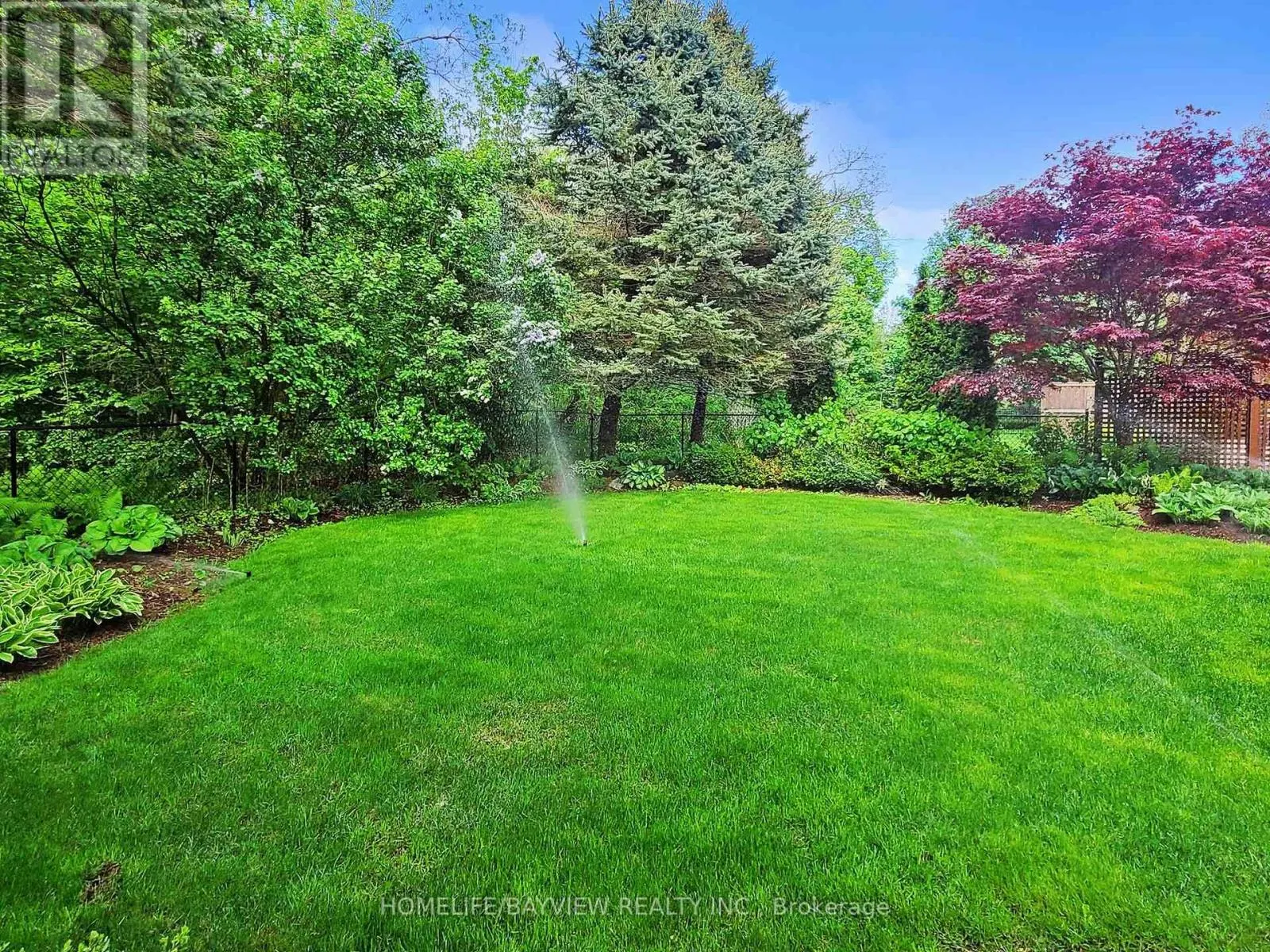 574 SANDBANKS CRESCENT