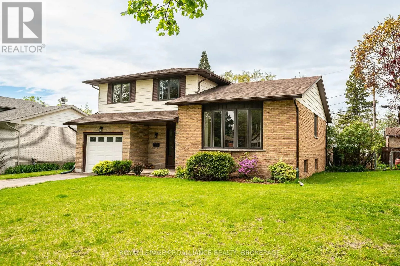 867 BERWICK PLACE