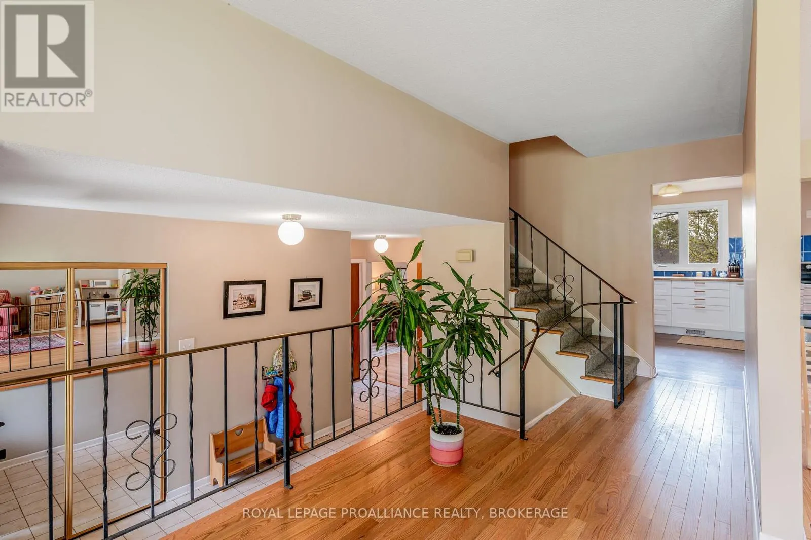 867 BERWICK PLACE