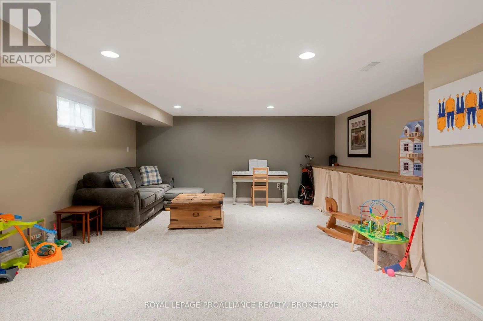 867 BERWICK PLACE