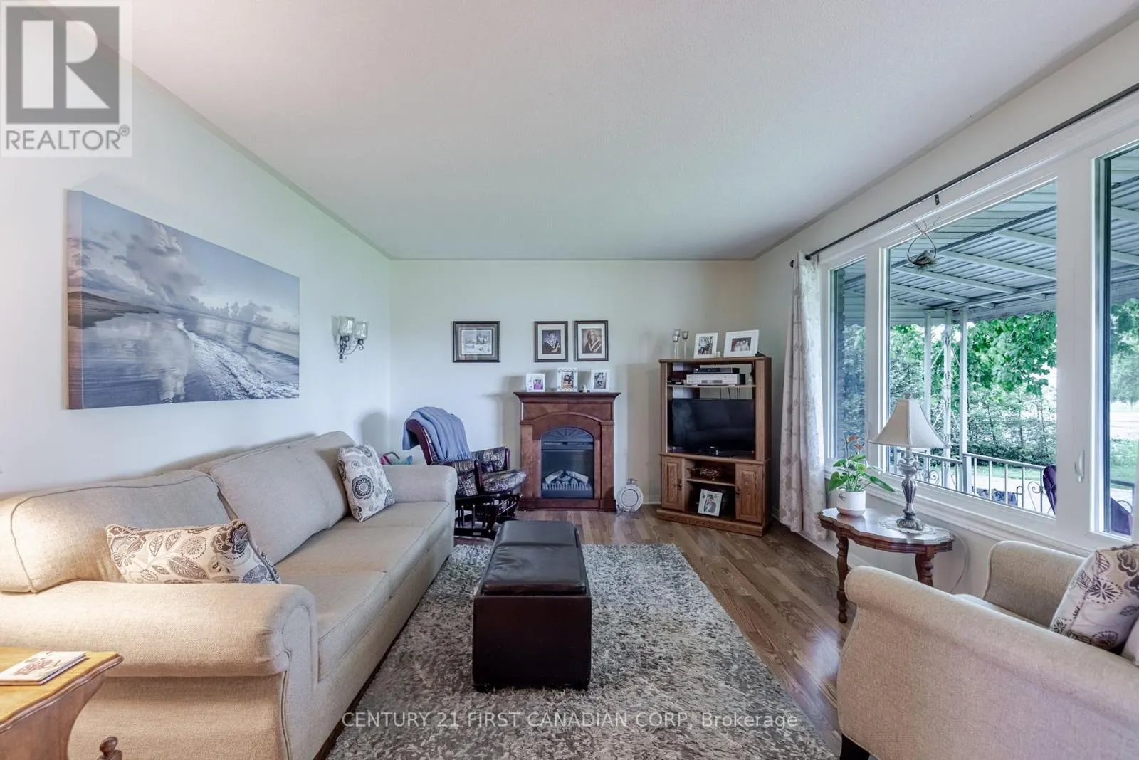 9776 TOWER ROAD