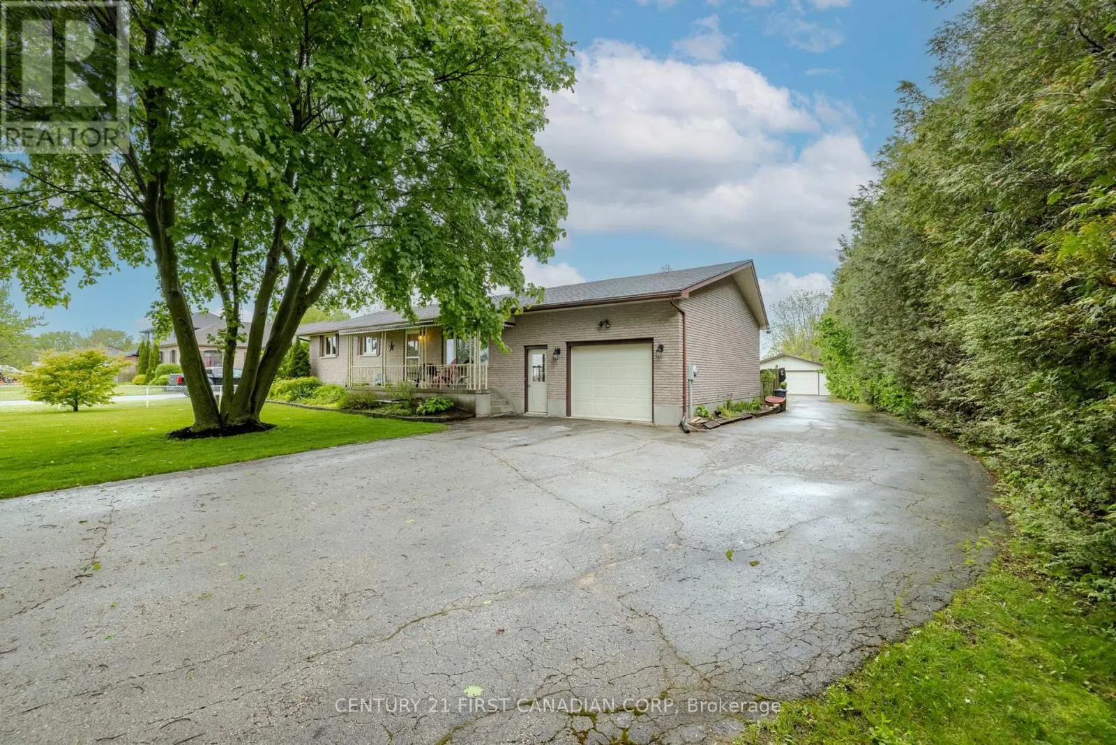 9776 TOWER ROAD