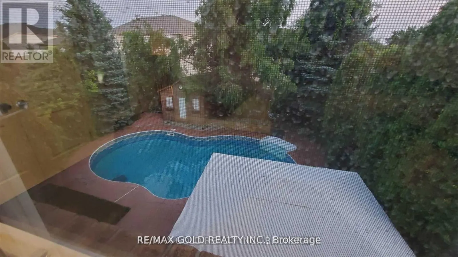 79 SURREY DRIVE