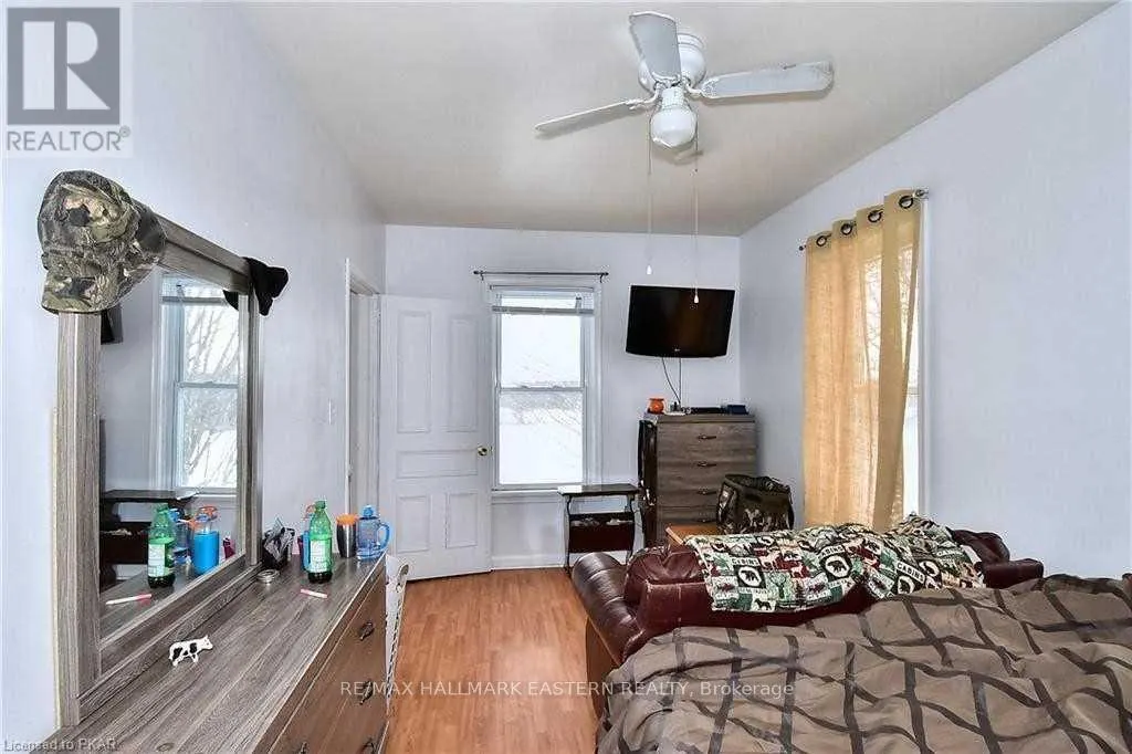 1490 CENTRE ROAD