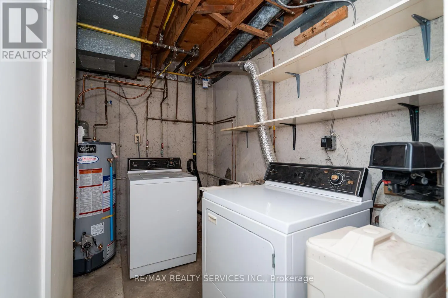 BASEMENT - 285 THORNCREST DRIVE