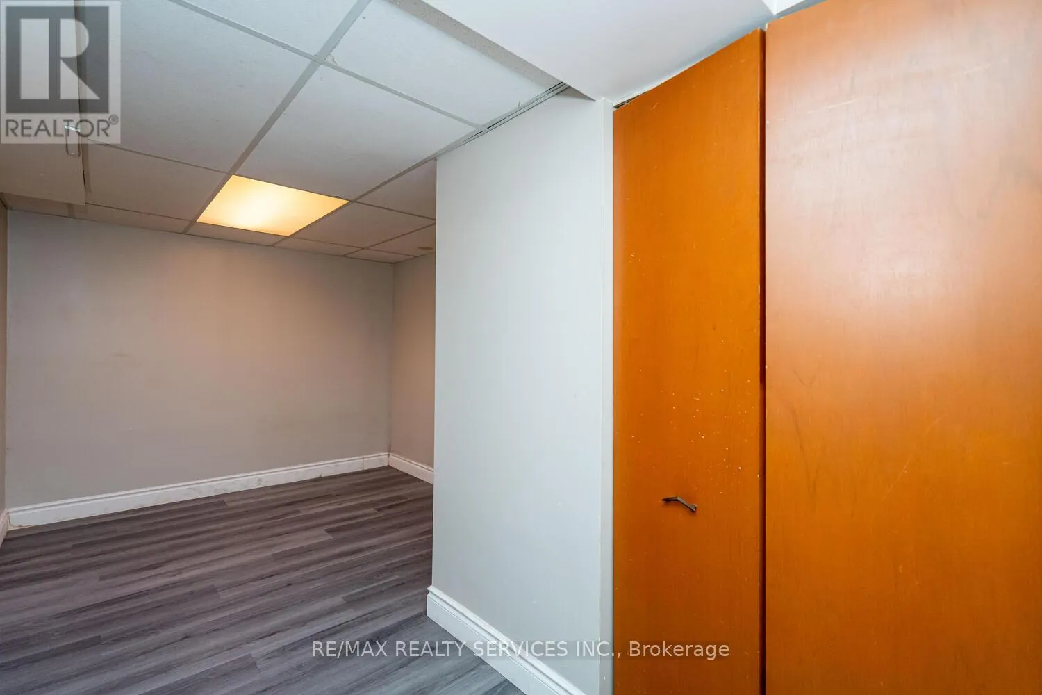 BASEMENT - 285 THORNCREST DRIVE