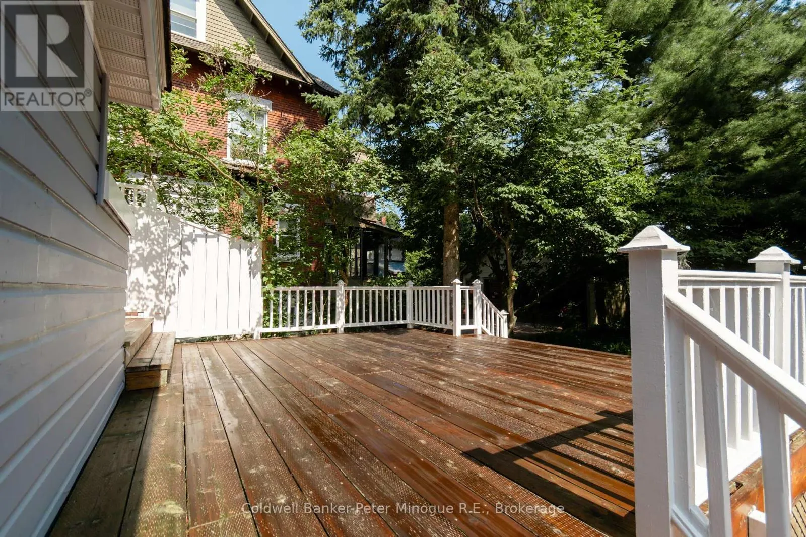 564 COPELAND STREET