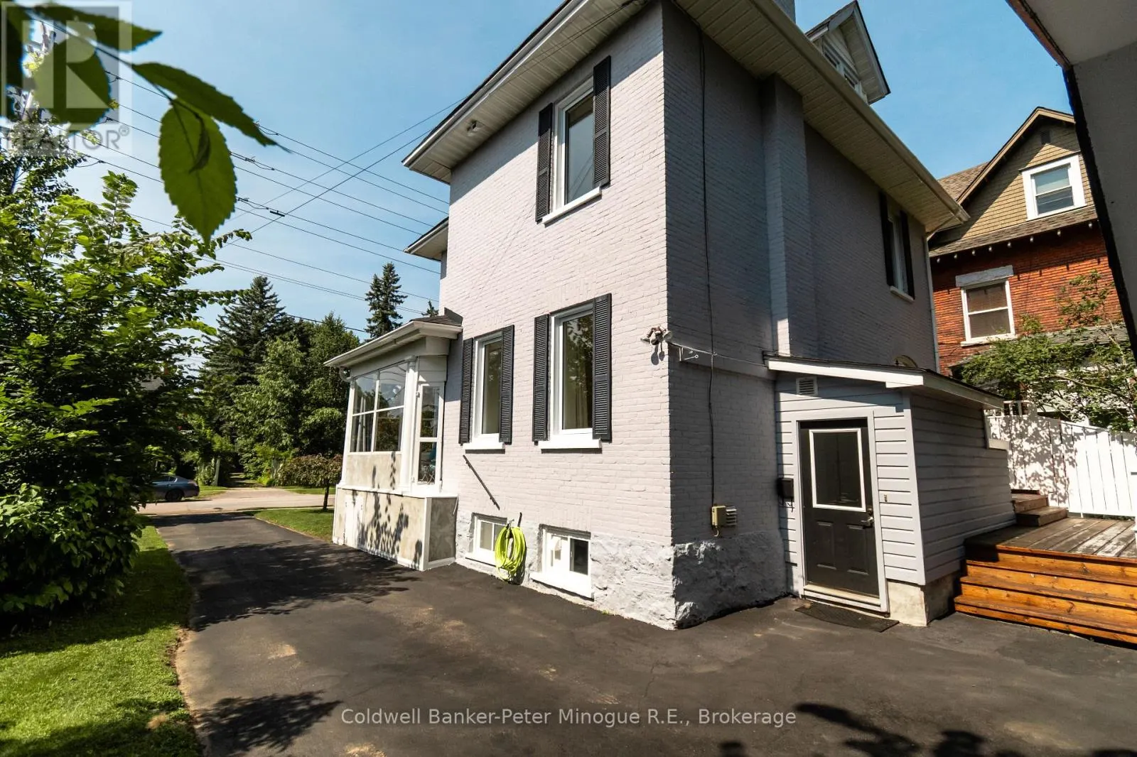 564 COPELAND STREET