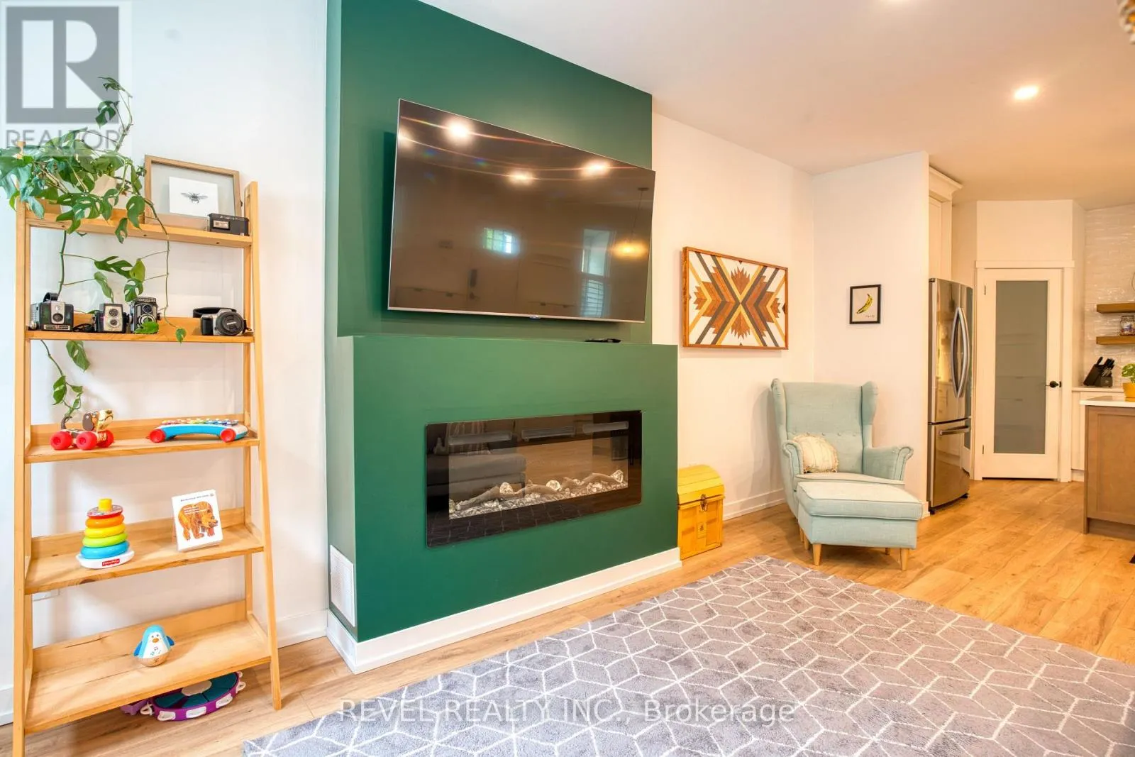99 ELGIN STREET