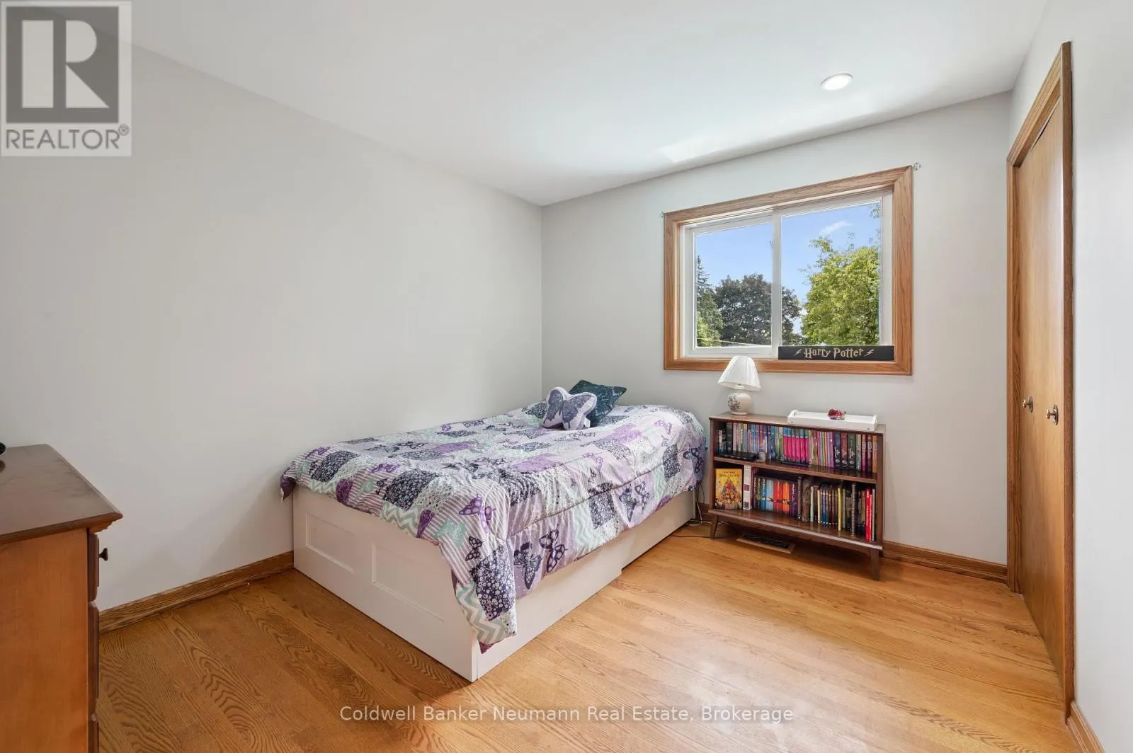 5 A HAMILTON DRIVE