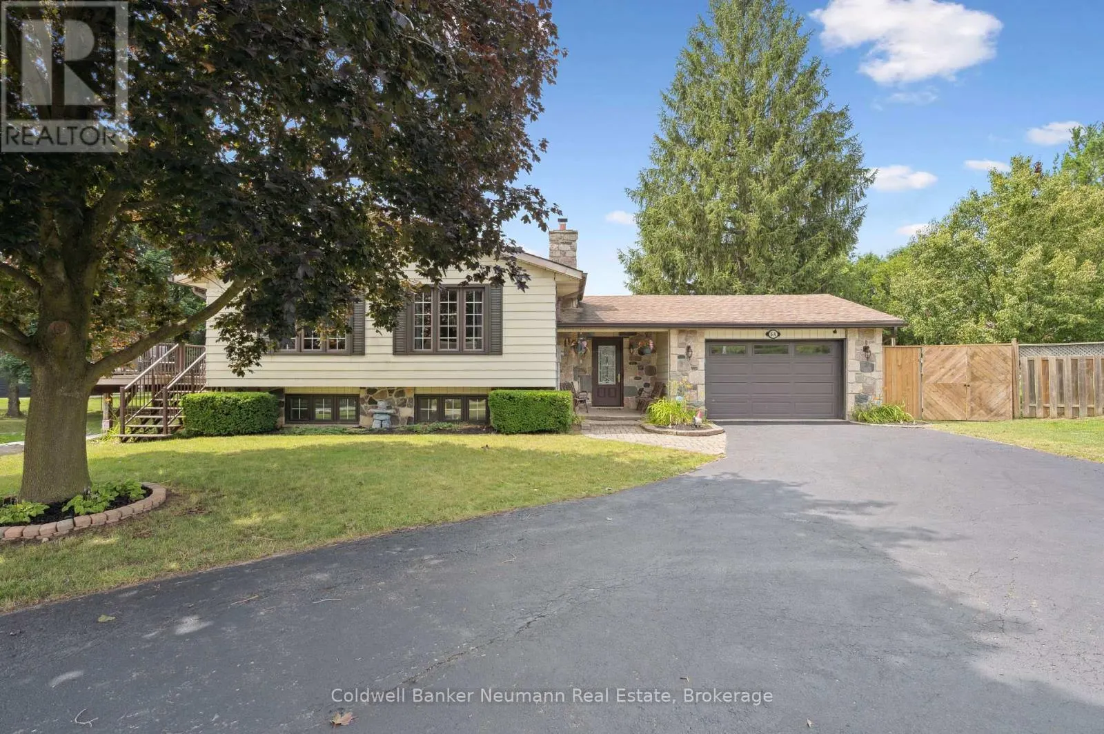 5 A HAMILTON DRIVE