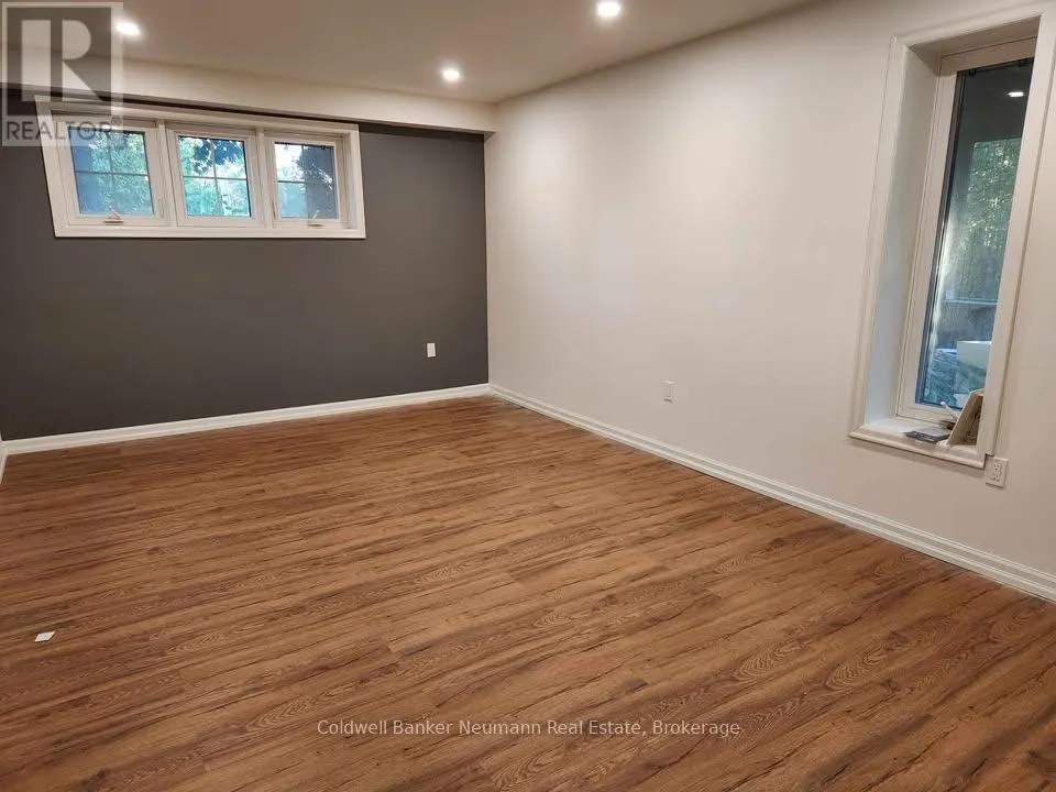 5 A HAMILTON DRIVE