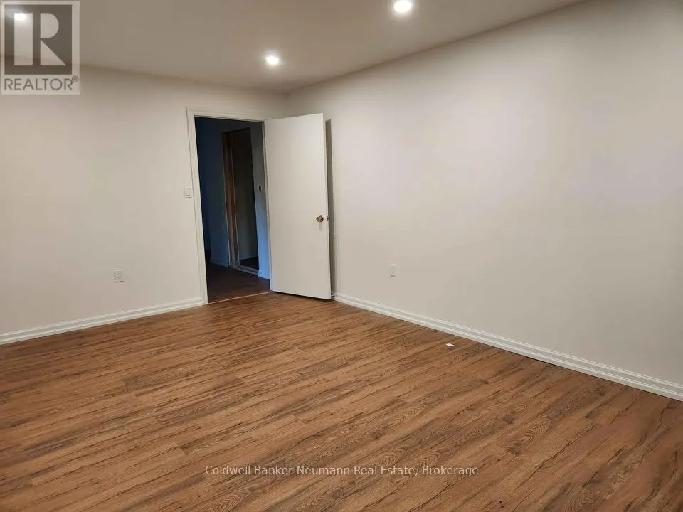 5 A HAMILTON DRIVE