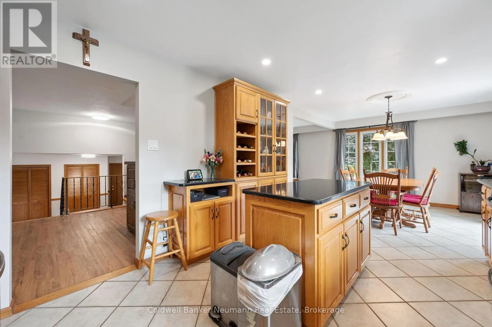 5 A HAMILTON DRIVE