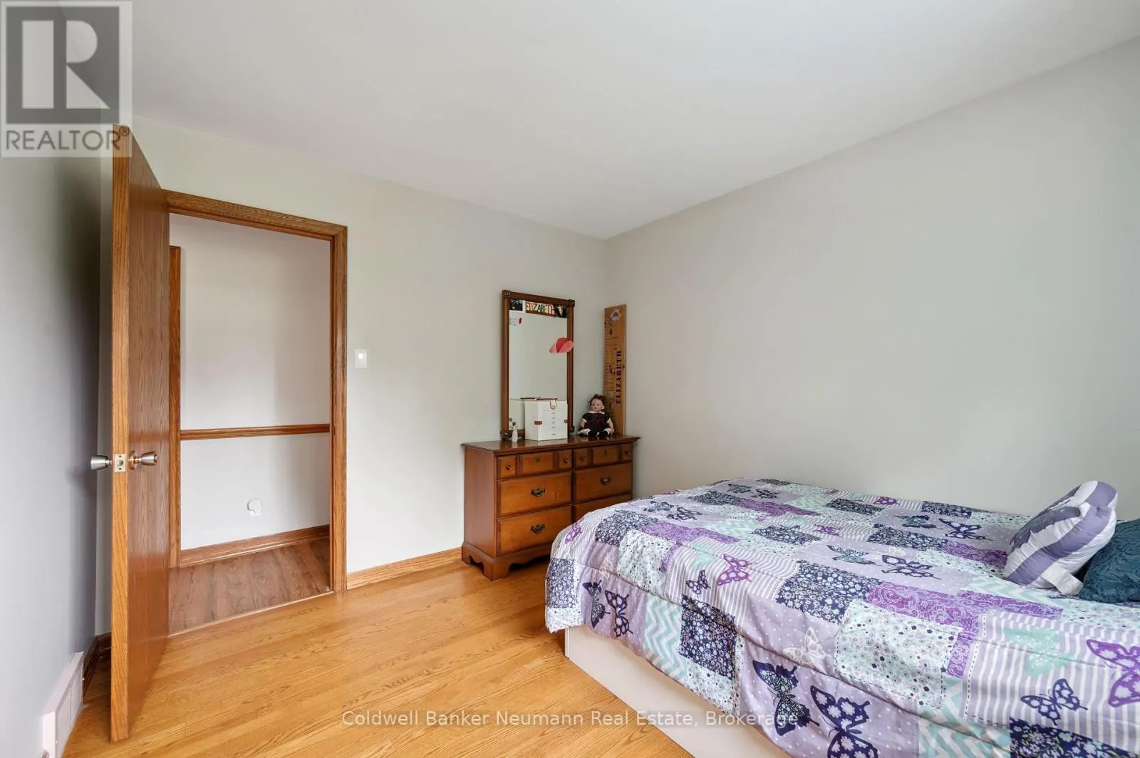 5 A HAMILTON DRIVE