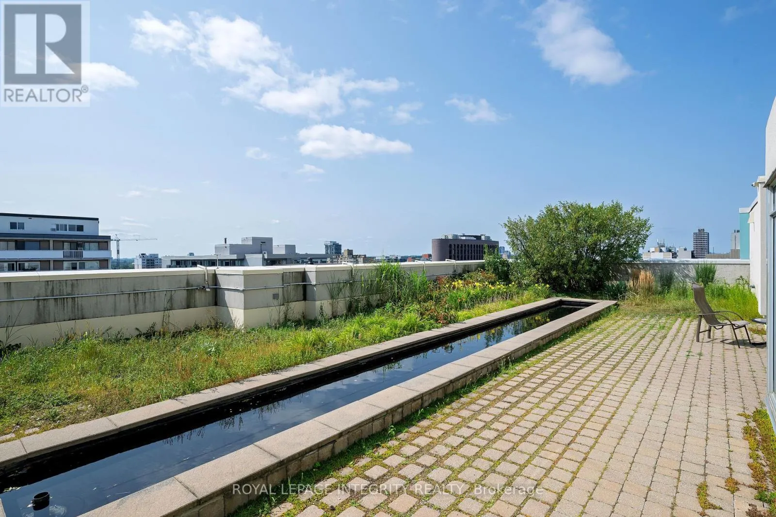 203 - 138 SOMERSET STREET W