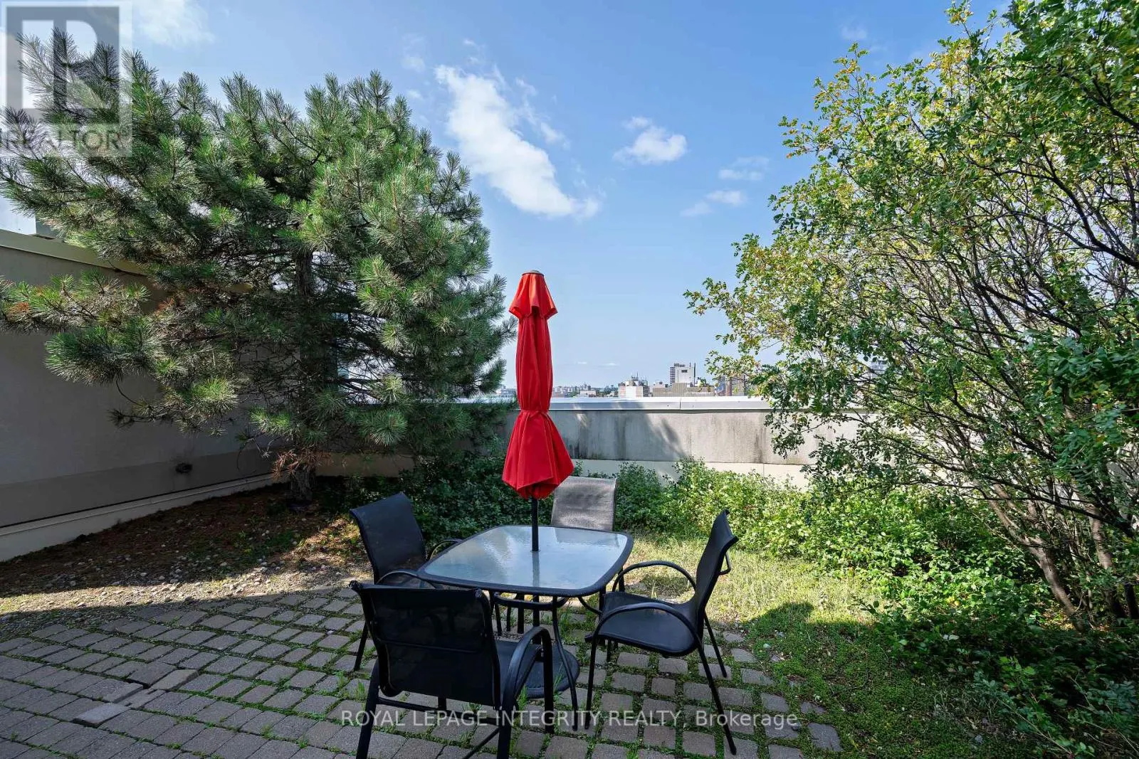 203 - 138 SOMERSET STREET W