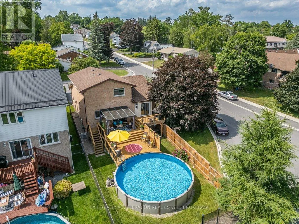 134 SHORELINE CRESCENT
