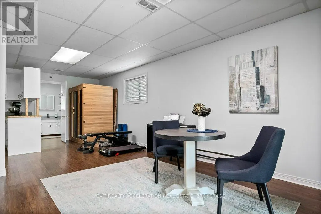 134 SHORELINE CRESCENT