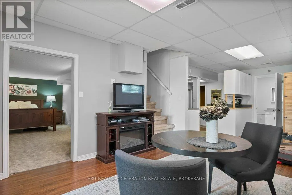 134 SHORELINE CRESCENT