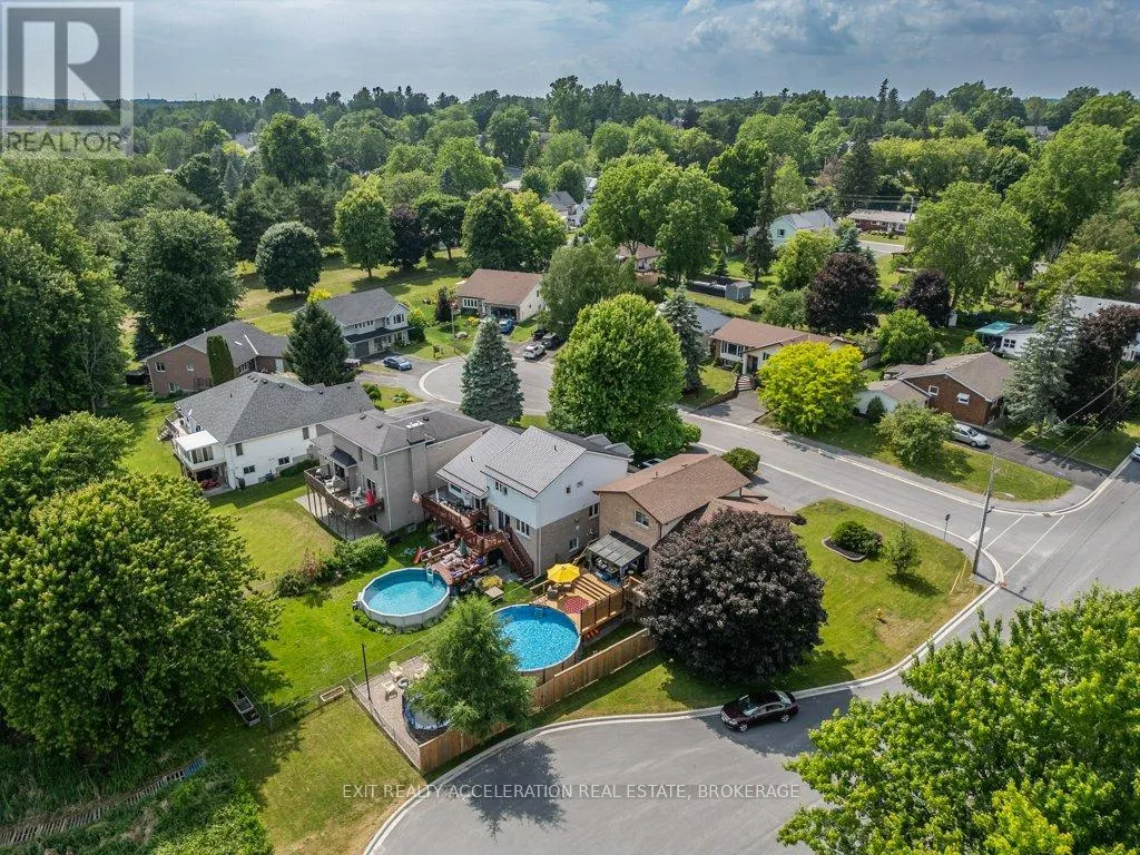 134 SHORELINE CRESCENT
