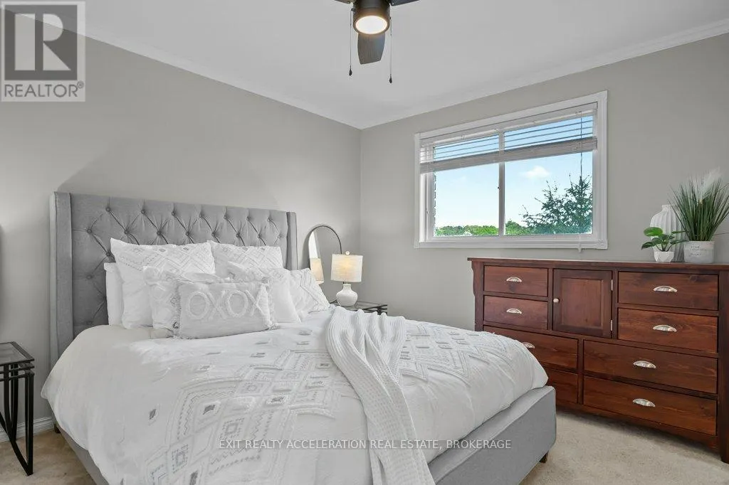 134 SHORELINE CRESCENT