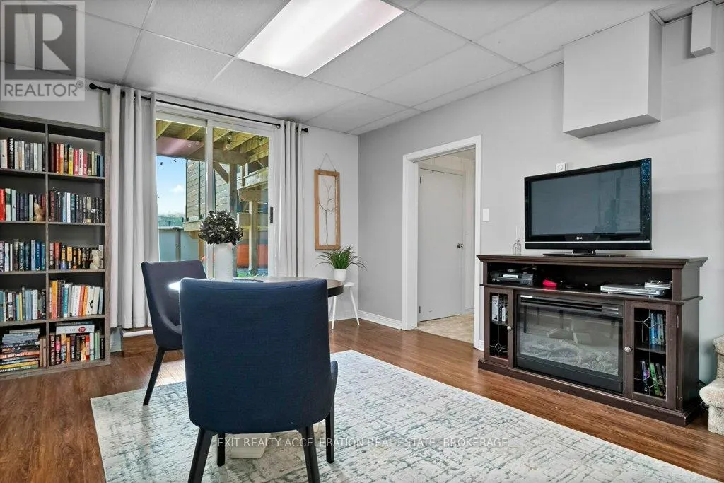 134 SHORELINE CRESCENT