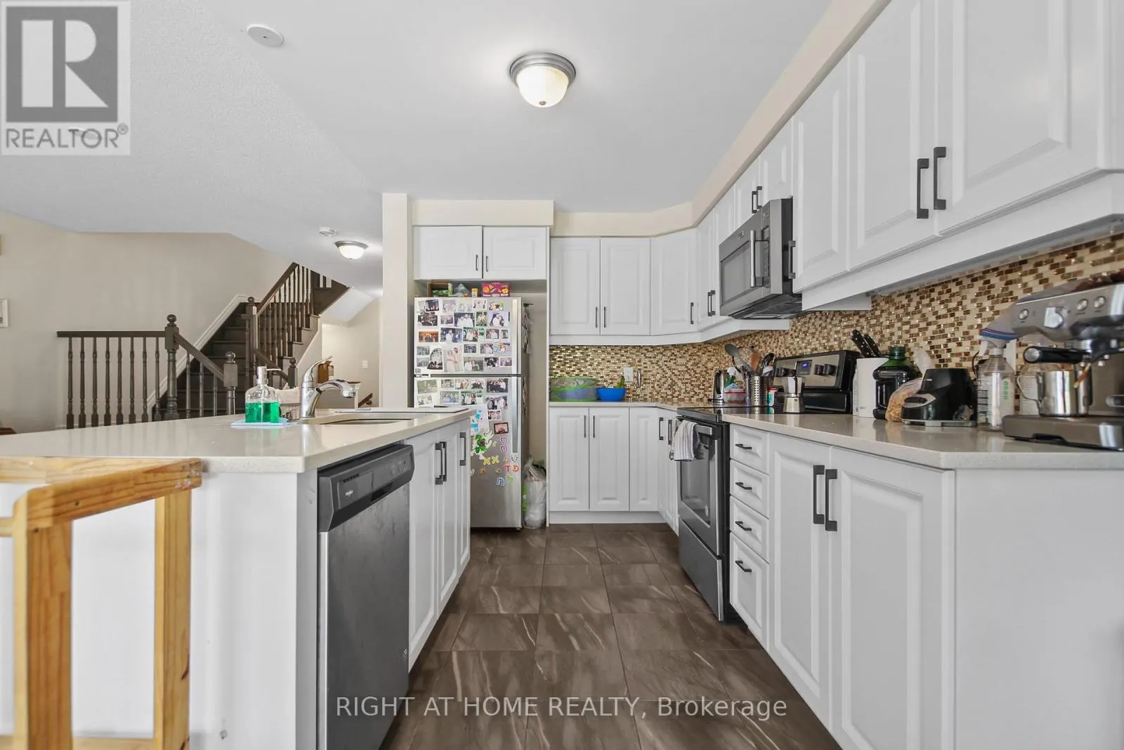 209 HARTSMERE DRIVE