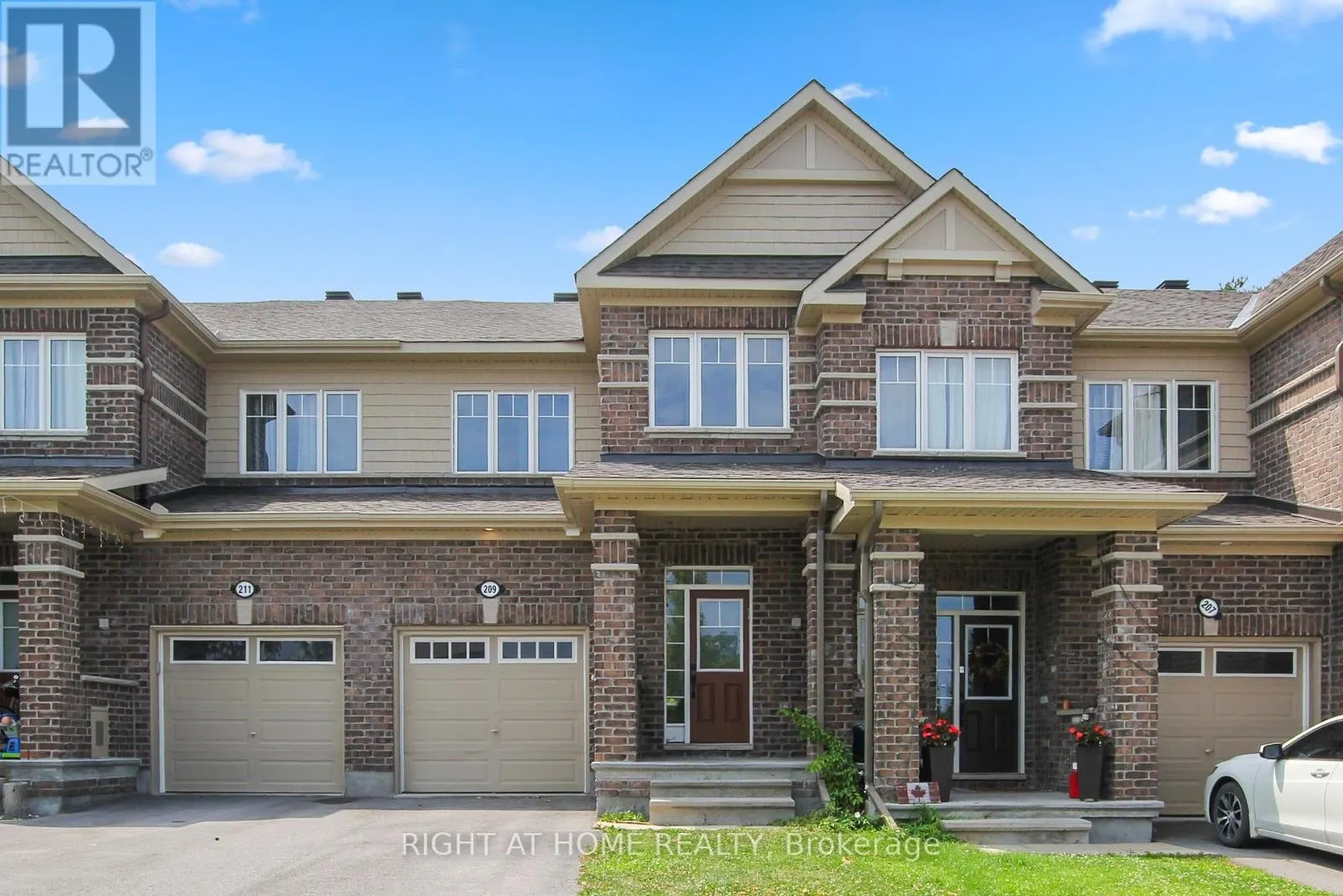 209 HARTSMERE DRIVE