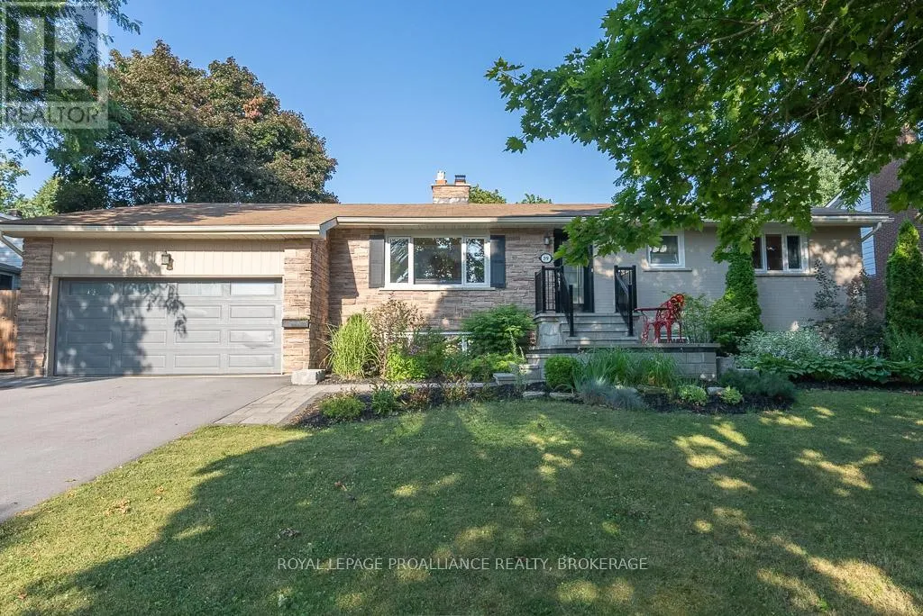 59 FAIRWAY HILL CRESCENT