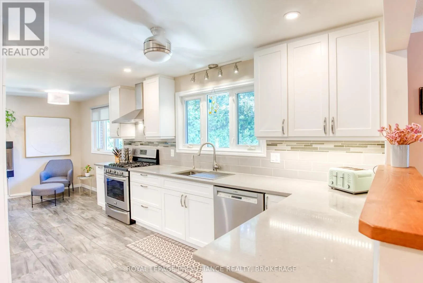 59 FAIRWAY HILL CRESCENT