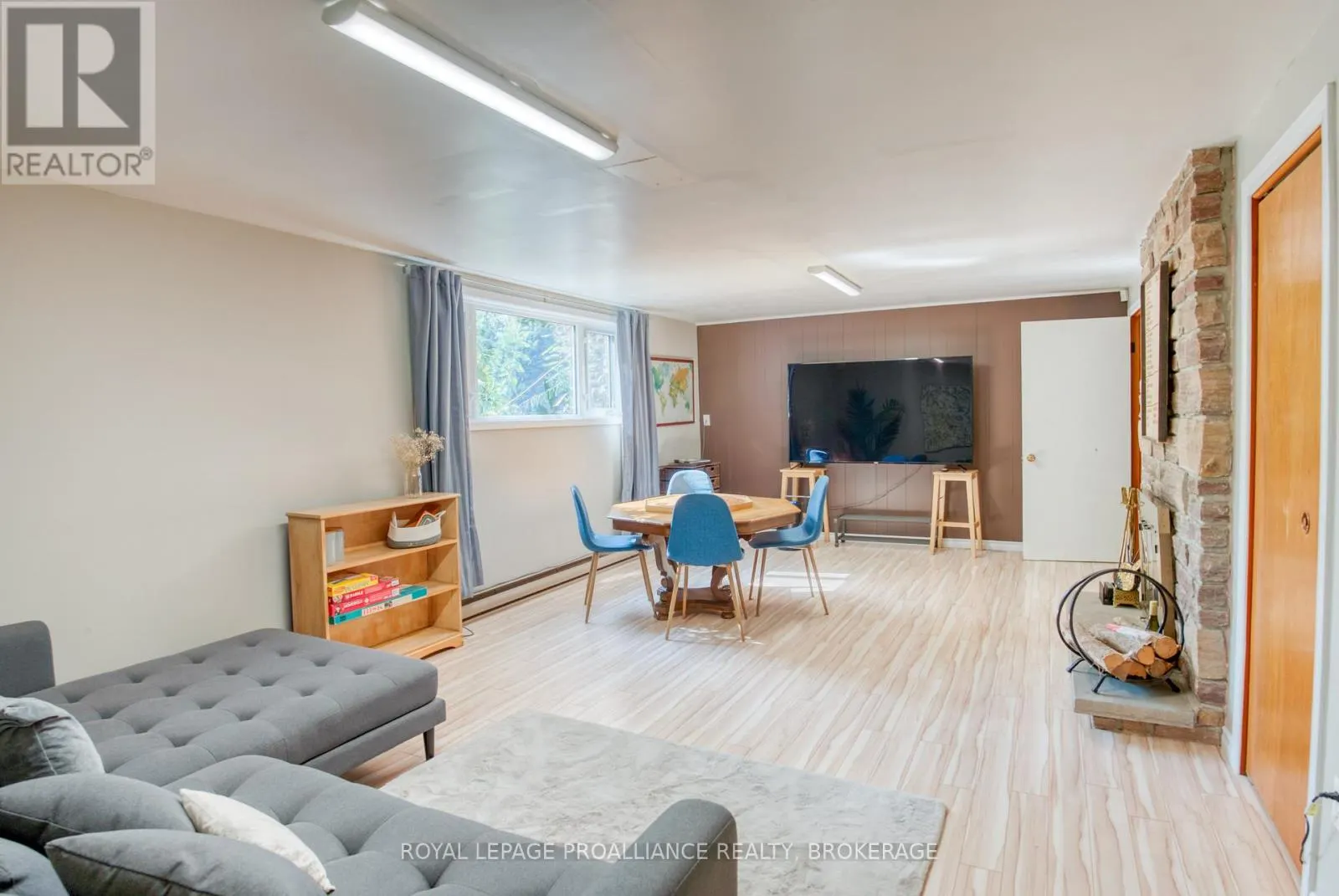 59 FAIRWAY HILL CRESCENT
