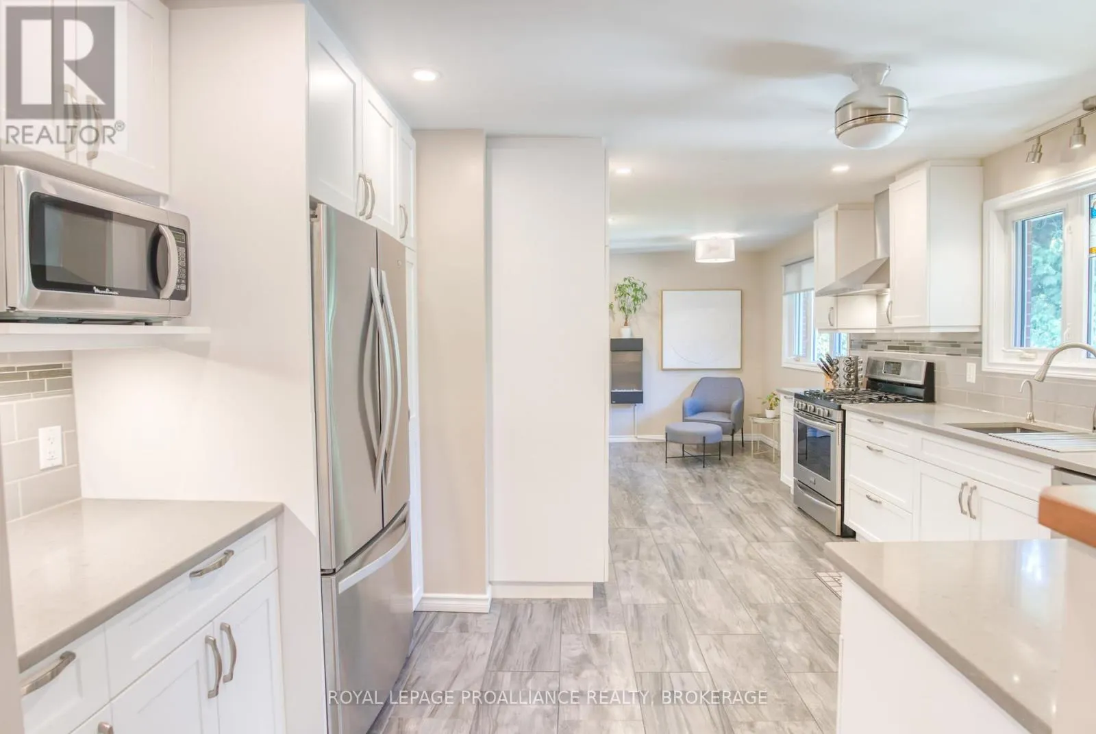 59 FAIRWAY HILL CRESCENT