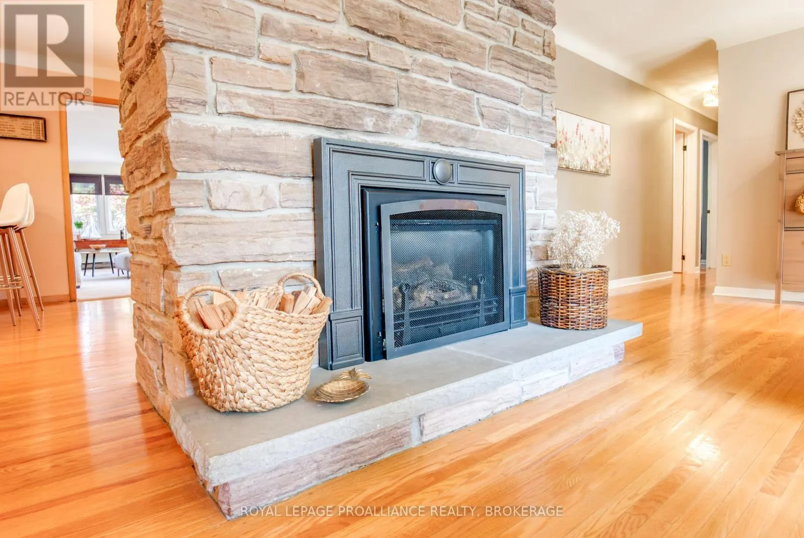 59 FAIRWAY HILL CRESCENT