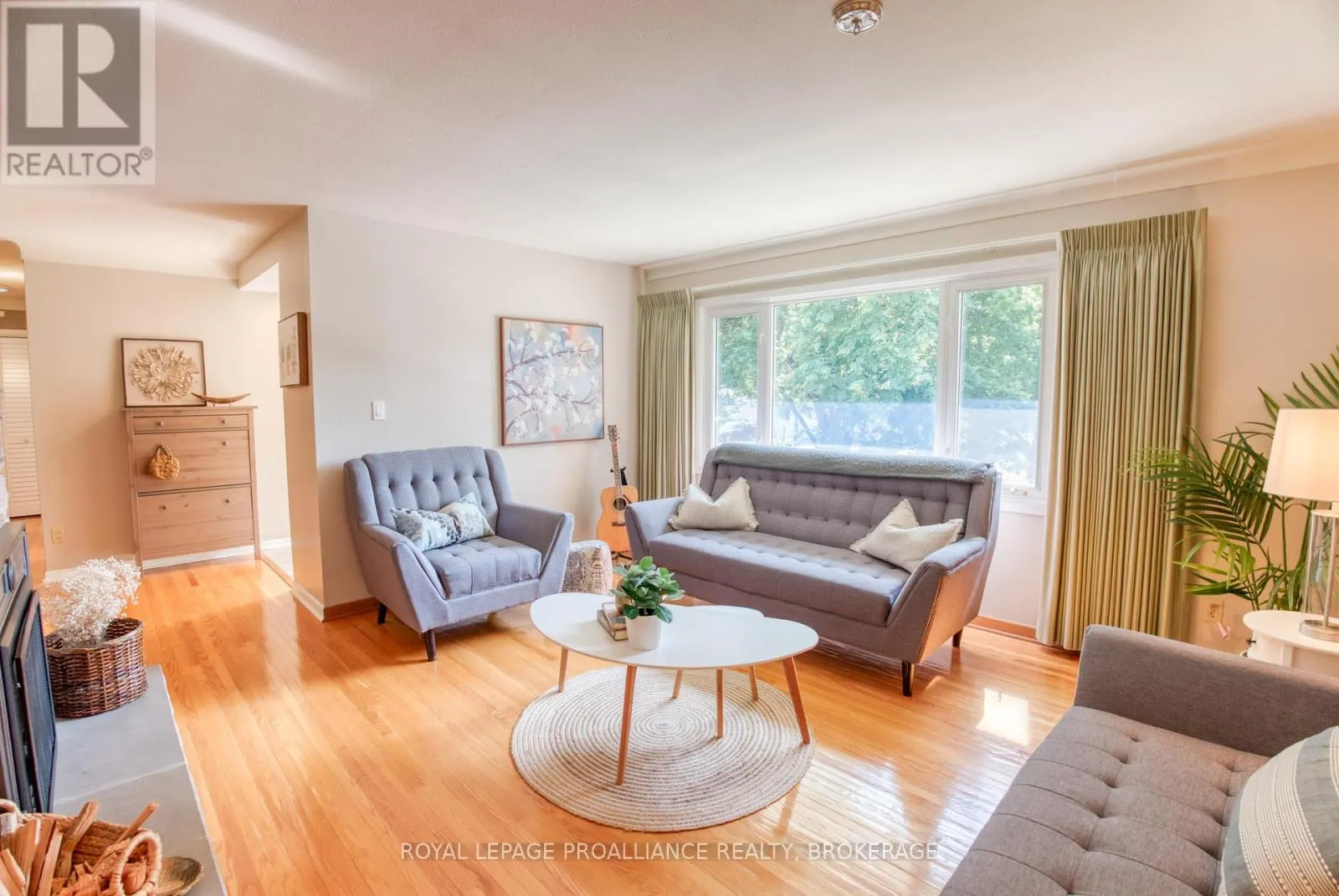 59 FAIRWAY HILL CRESCENT