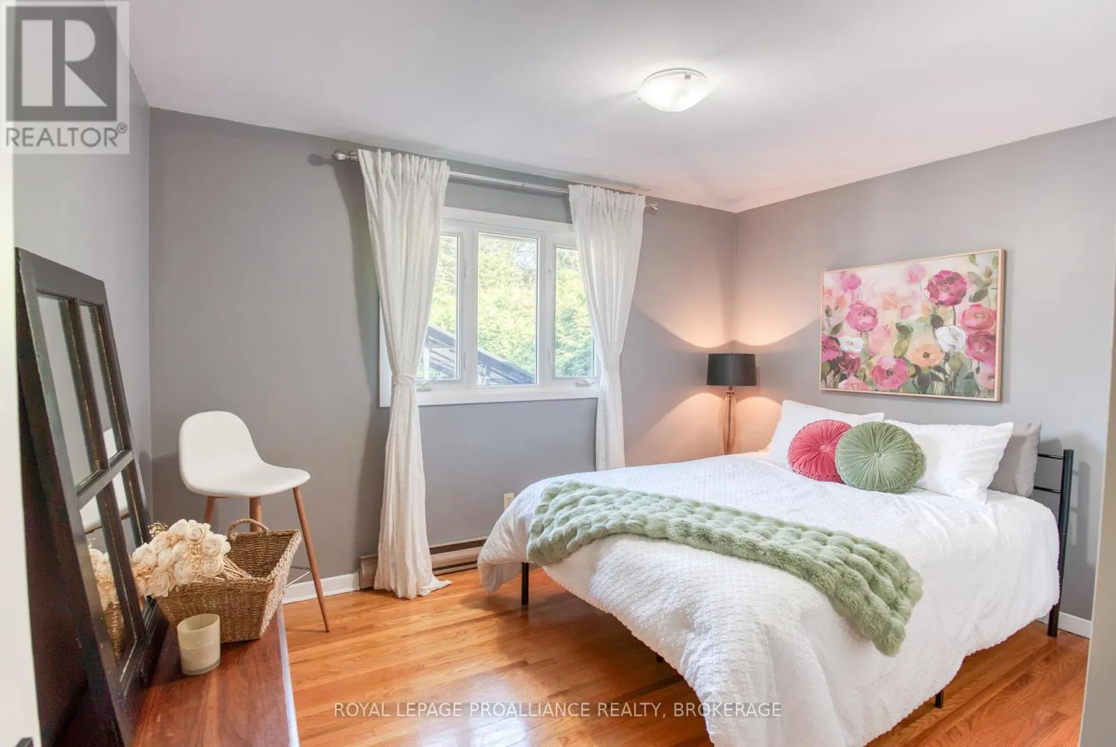 59 FAIRWAY HILL CRESCENT