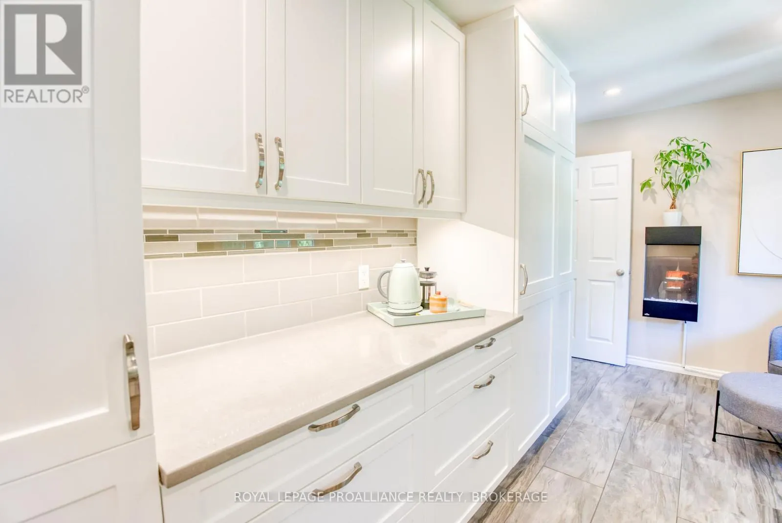 59 FAIRWAY HILL CRESCENT